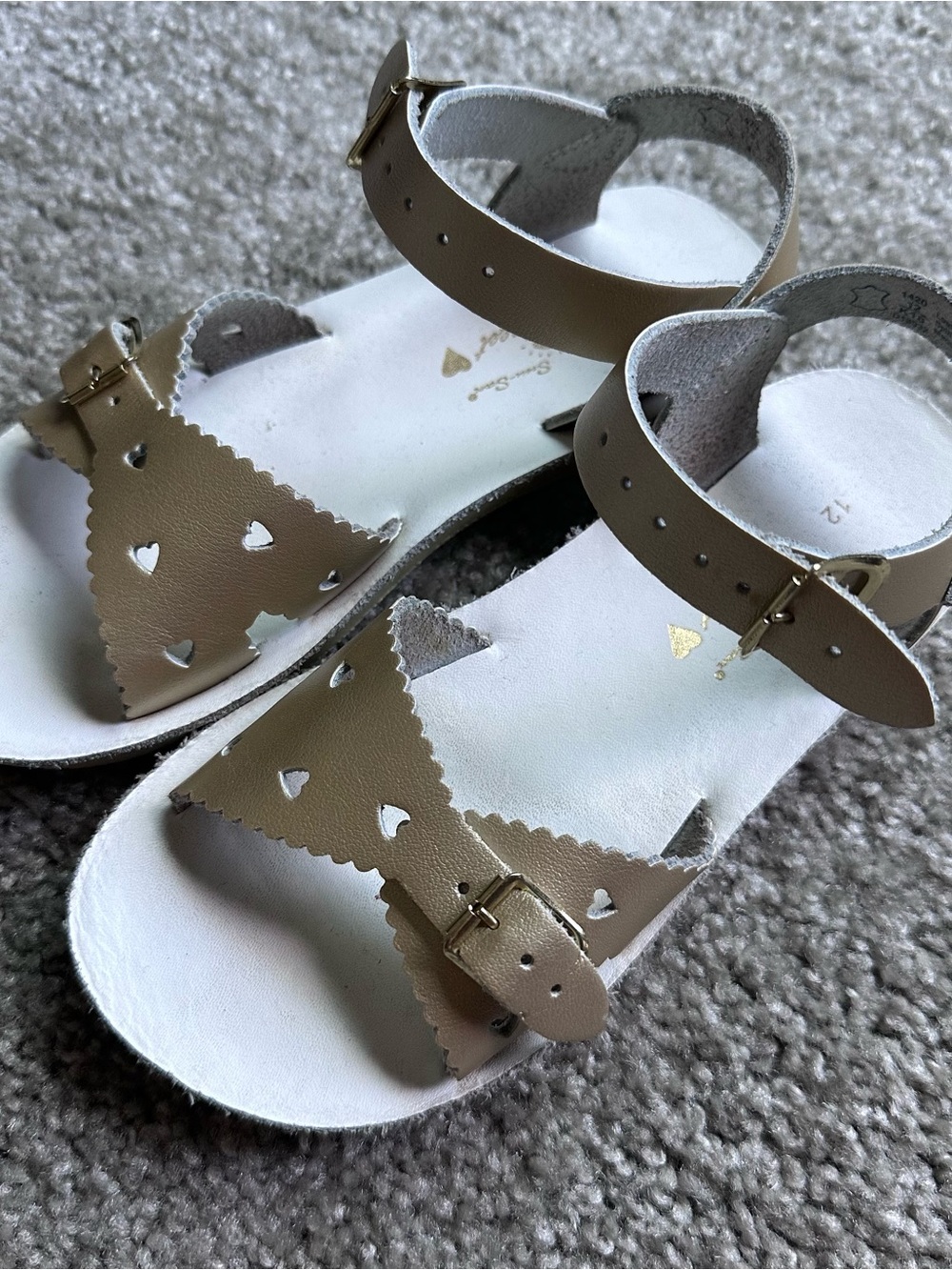 Girls size 12 Sun-San Sweetheart sandals by Hoy
